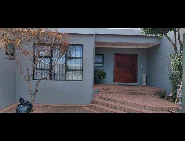4 BEDROOM HOUSE FOR SALE IN BAYSVALLEY